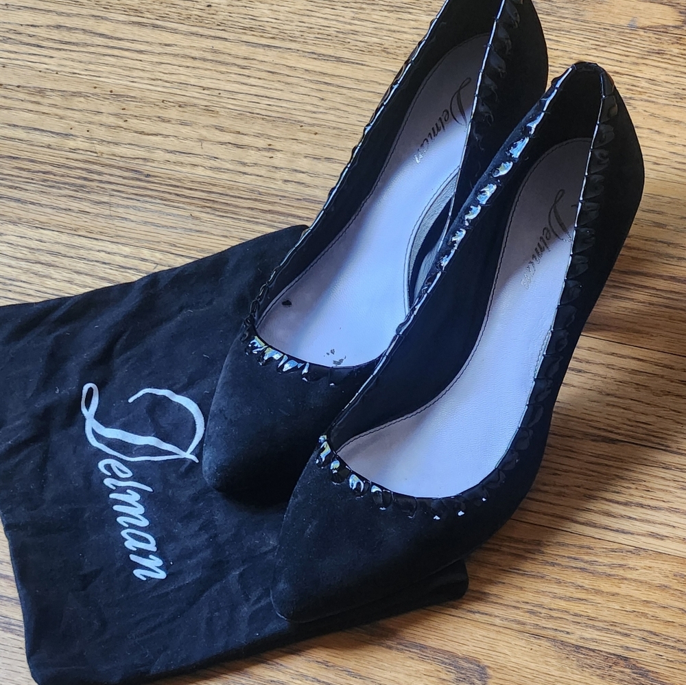 DELMAN Black Suede Leather Pumps with 3" Heel. Travel Bag included